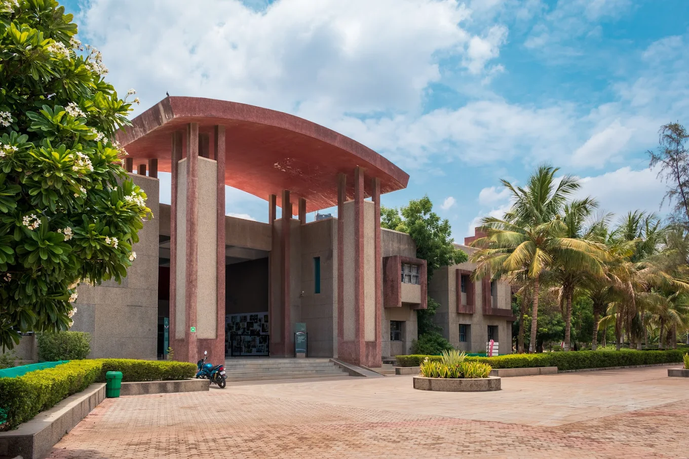 RK University