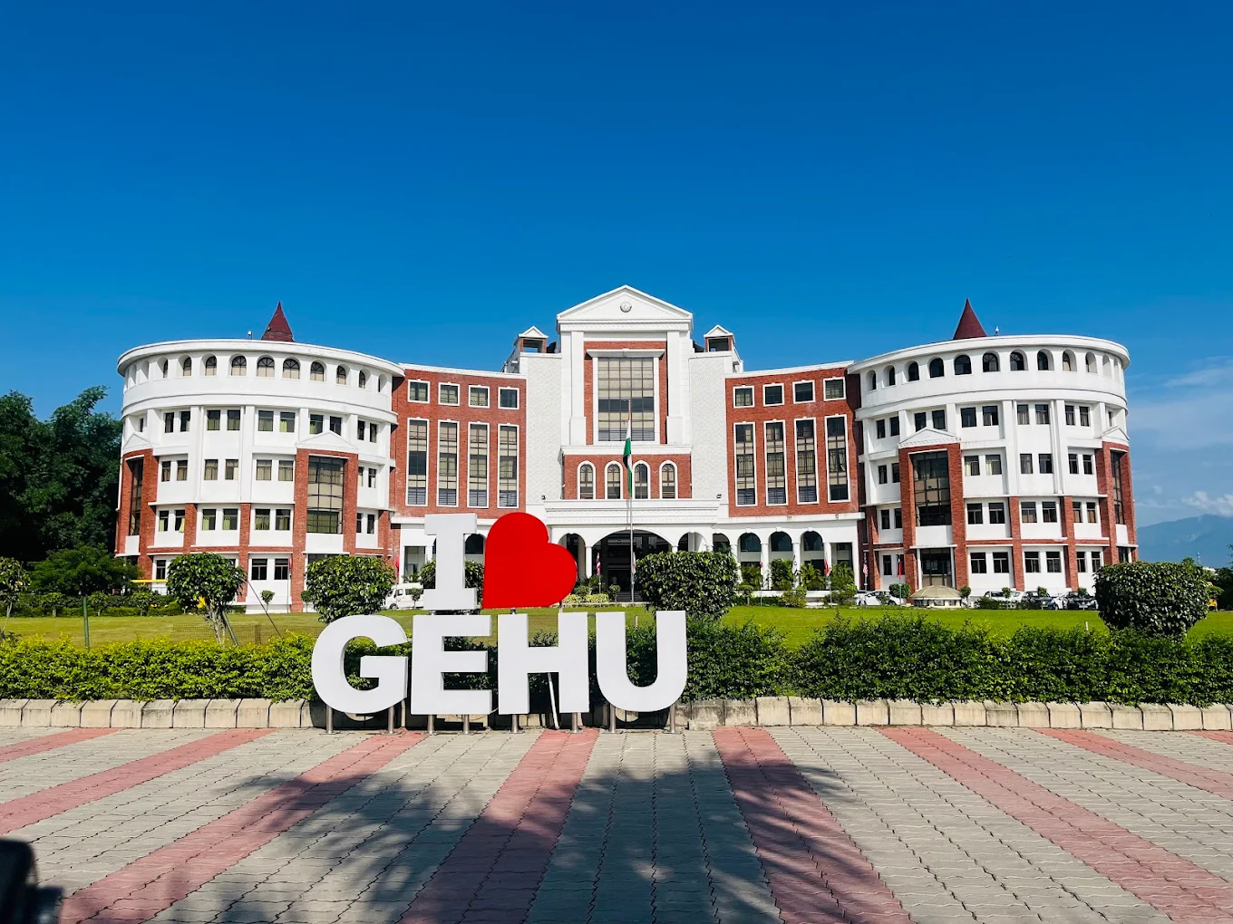 Graphic Era Hill University