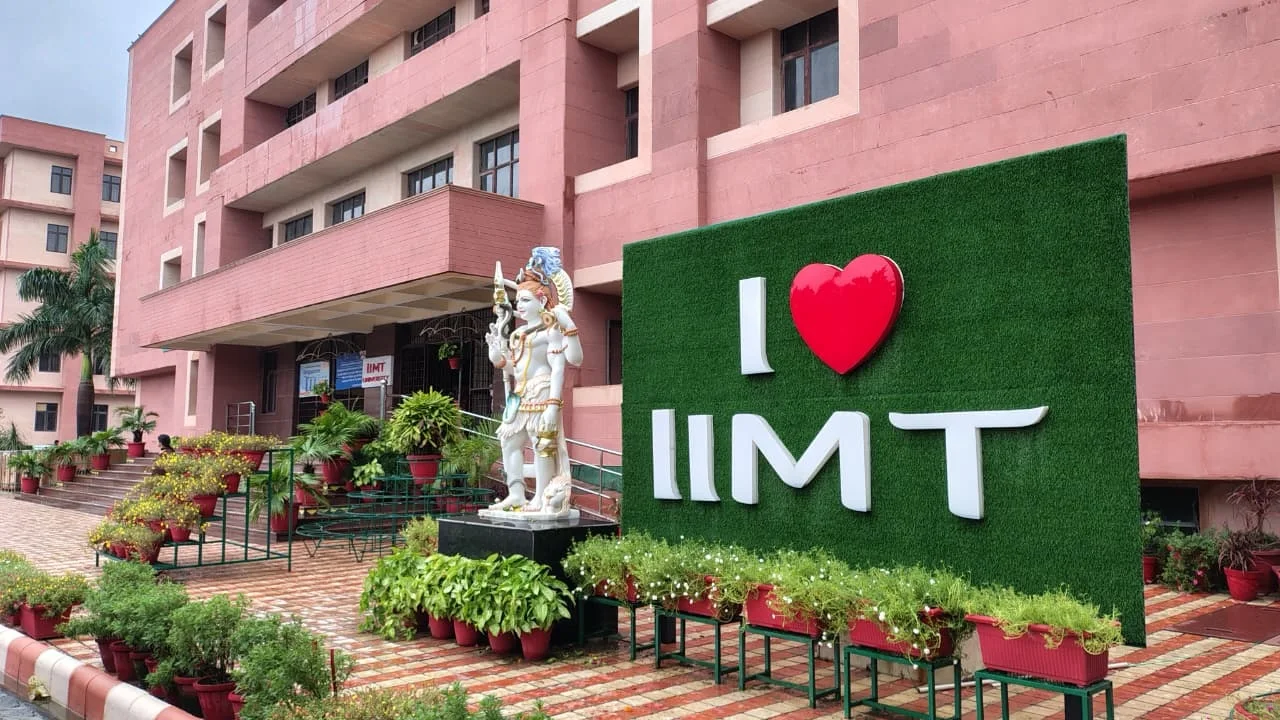 IIMT University